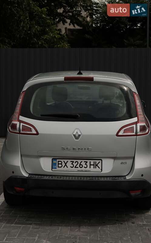 Минивэн Renault Megane Scenic 2011 в Каменец-Подольском