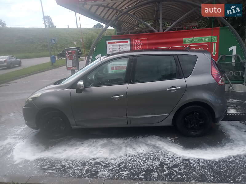 Минивэн Renault Megane Scenic 2011 в Львове