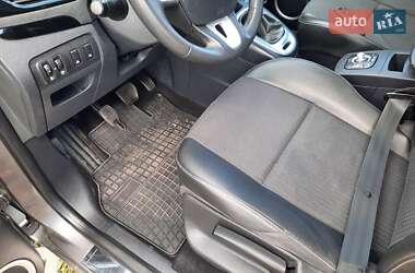 Минивэн Renault Megane Scenic 2012 в 