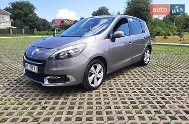 Минивэн Renault Megane Scenic 2012 в 