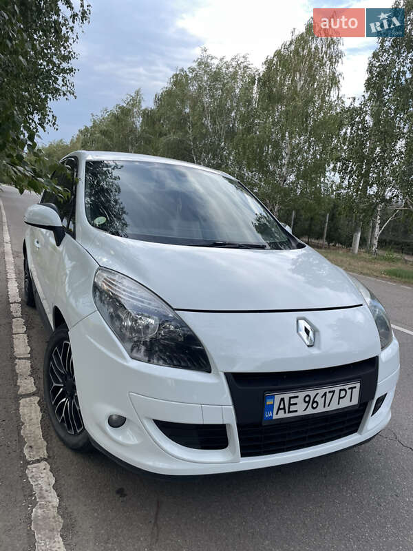 Минивэн Renault Megane Scenic 2011 в Днепре фото 4 Минивэн Renault Megane Scenic 2011 в Днепре