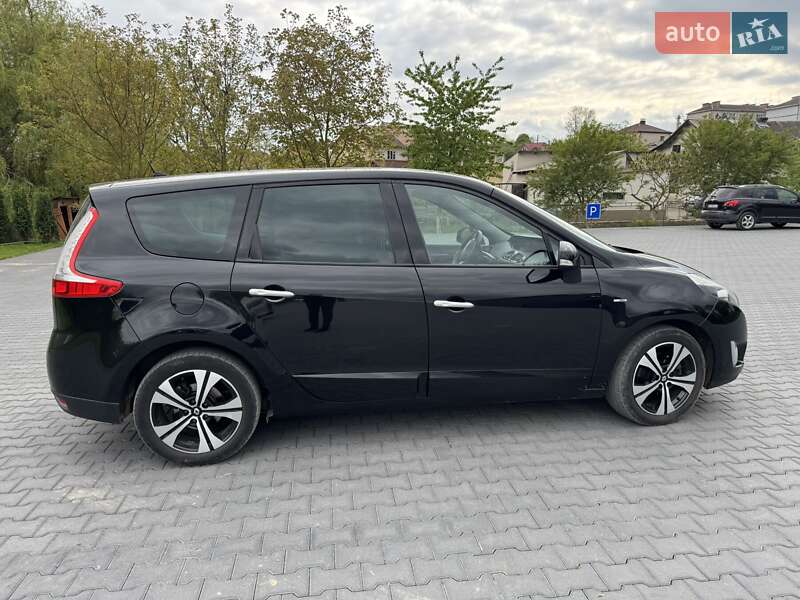 Минивэн Renault Megane Scenic 2011 в Тернополе