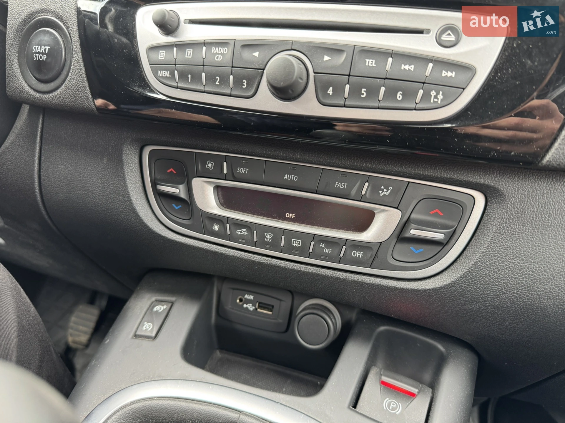 2011 Renault Scenic - мініатюра 23