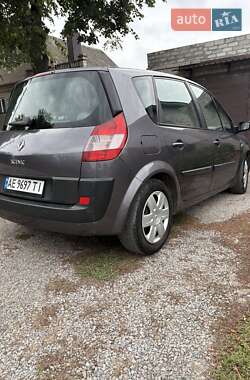 Минивэн Renault Megane Scenic 2004 в 
