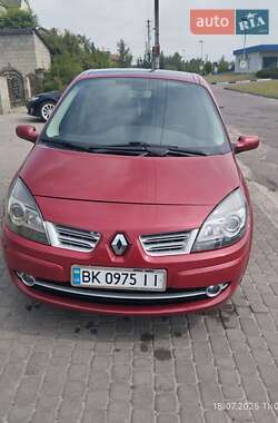 Минивэн Renault Megane Scenic 2009 в 