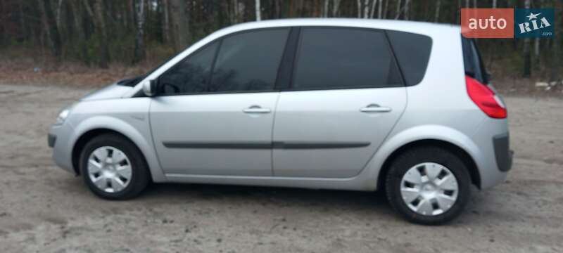 Минивэн Renault Megane Scenic 2006 в Лебедине