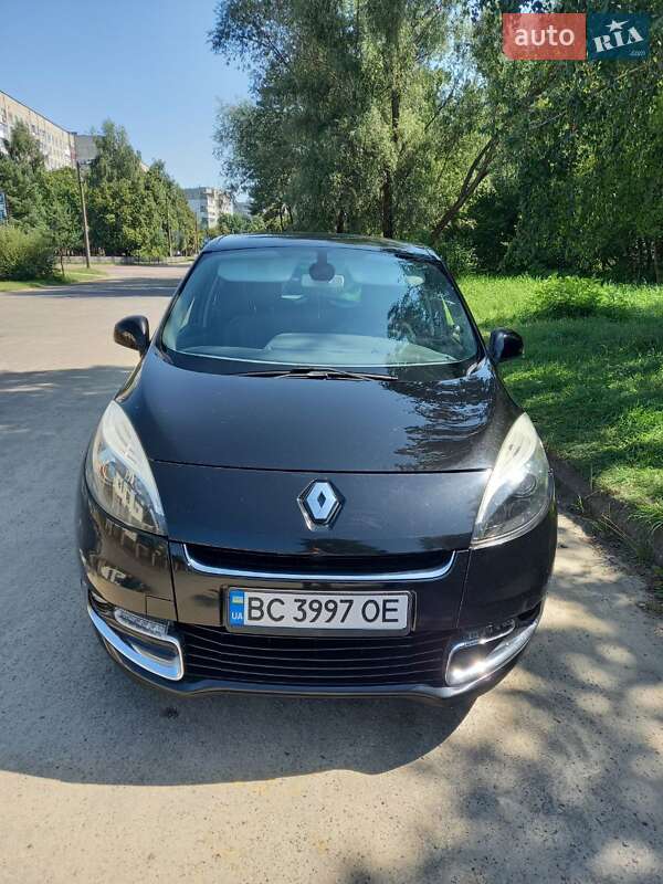 Мінівен Renault Megane Scenic 2012 в Новояворівську