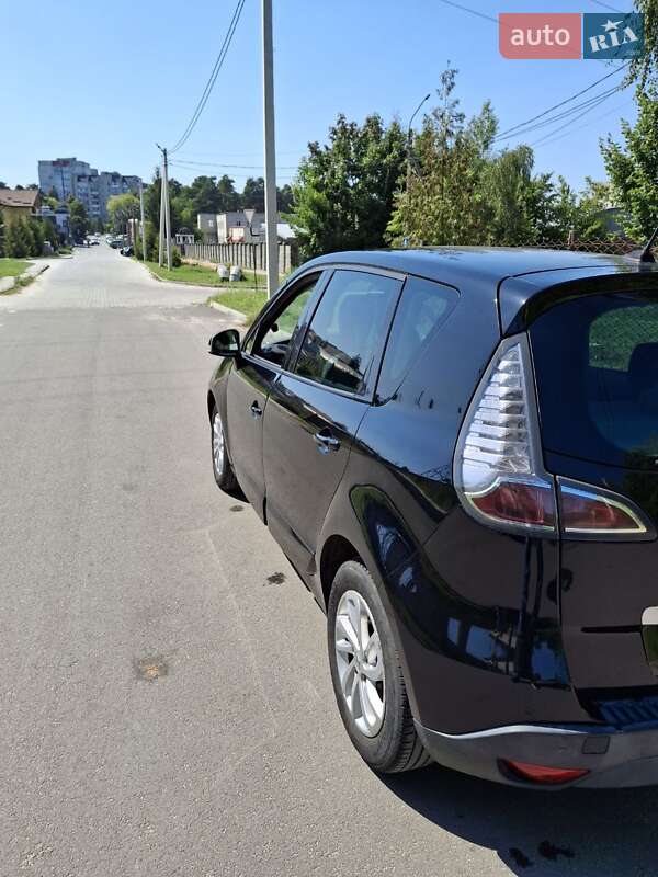 Мінівен Renault Megane Scenic 2012 в Новояворівську