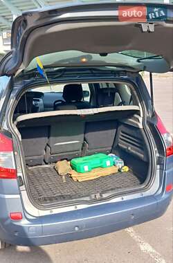 Минивэн Renault Megane Scenic 2008 в 