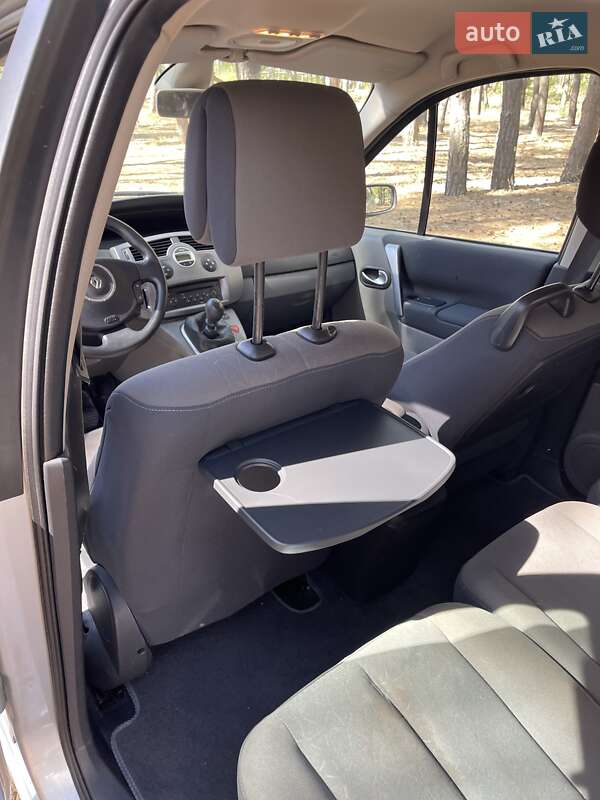 Мінівен Renault Megane Scenic 2007 в Миколаєві фото 8 Мінівен Renault Megane Scenic 2007 в Миколаєві