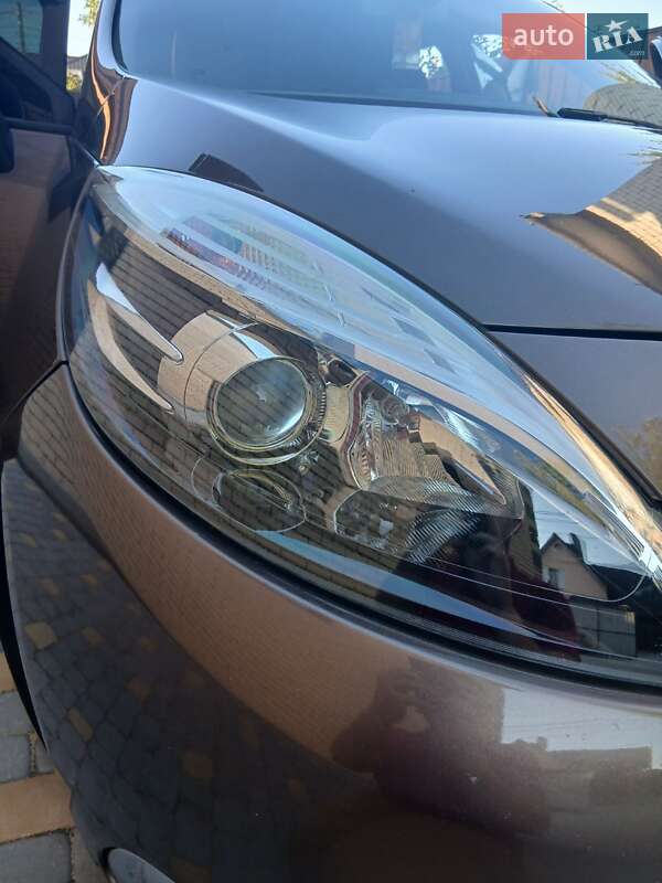 Минивэн Renault Megane Scenic 2014 в Виннице