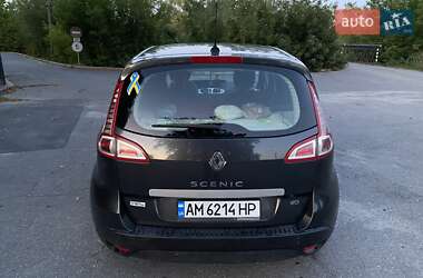 Минивэн Renault Megane Scenic 2010 в 