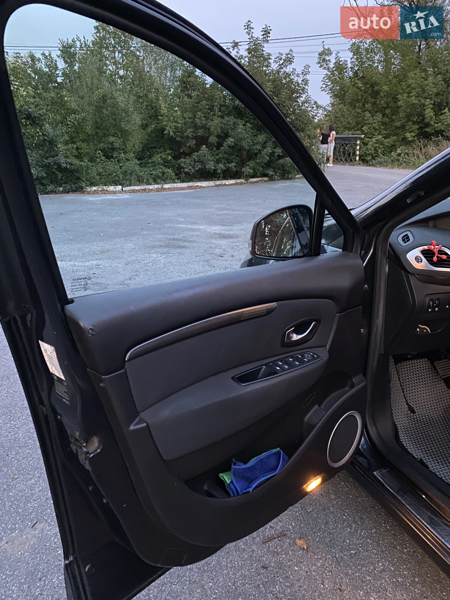 2010 Renault Scenic - мініатюра 7