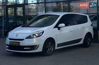 Минивэн Renault Megane Scenic 2012 в 