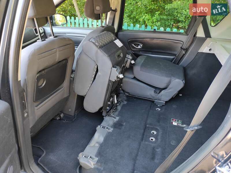 Мінівен Renault Megane Scenic 2010 в Києві фото 10 Мінівен Renault Megane Scenic 2010 в Києві