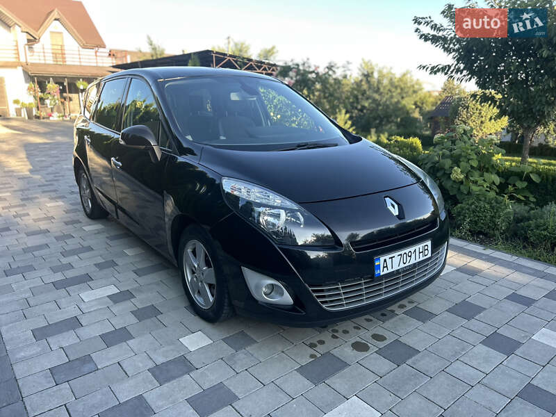 Renault Megane Scenic 2011