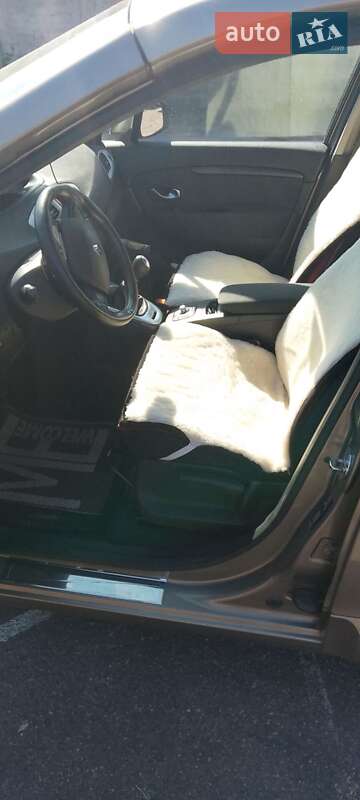 Мінівен Renault Megane Scenic 2010 в Переяславі фото 7 Мінівен Renault Megane Scenic 2010 в Переяславі