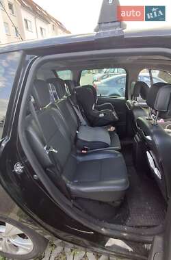 Минивэн Renault Megane Scenic 2012 в 