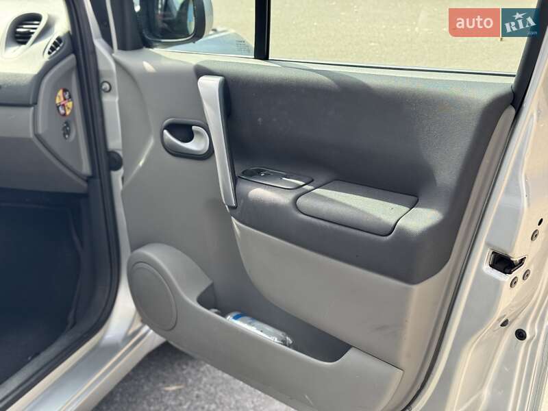 Минивэн Renault Megane Scenic 2008 в Киеве