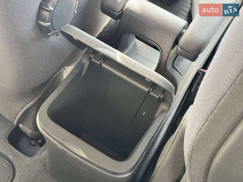 Минивэн Renault Megane Scenic 2008 в Киеве