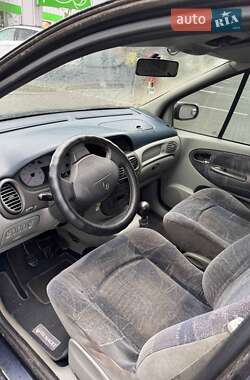 Мінівен Renault Megane Scenic 2000 в  фото 16 Мінівен Renault Megane Scenic 2000 в