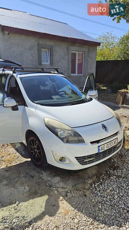 Минивэн Renault Megane Scenic 2009 в Днепре