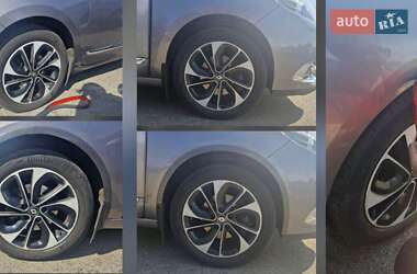 Минивэн Renault Megane Scenic 2016 в 