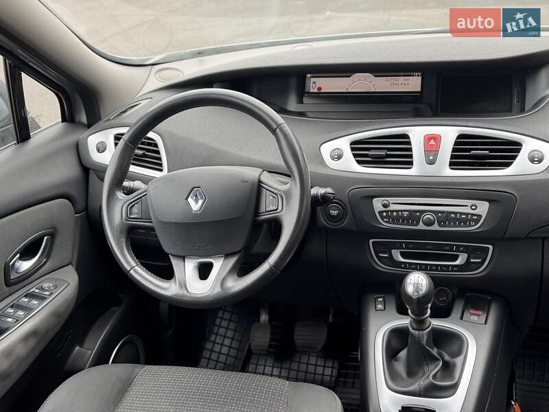 Минивэн Renault Megane Scenic 2009 в Кривом Роге