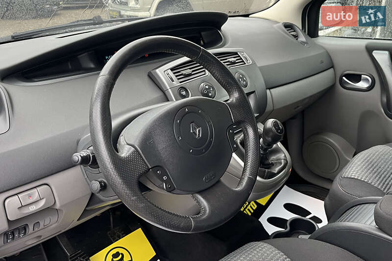 Минивэн Renault Megane Scenic 2005 в Стрые