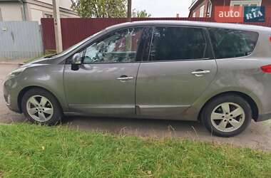 Мінівен Renault Megane Scenic 2009 в 