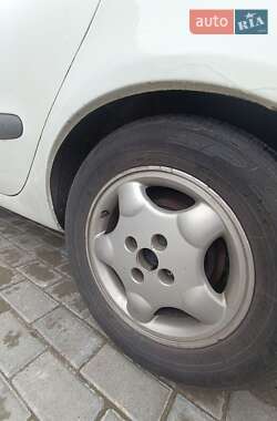 Минивэн Renault Megane Scenic 1998 в 