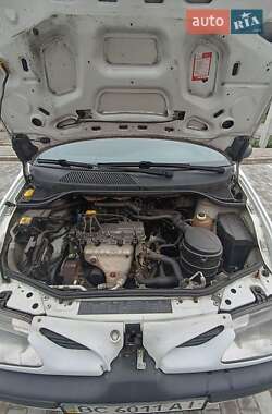 Минивэн Renault Megane Scenic 1998 в 
