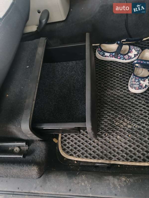 Минивэн Renault Megane Scenic 2008 в Белгороде-Днестровском