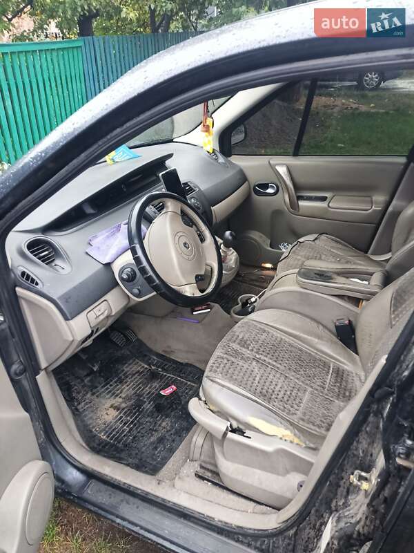 Минивэн Renault Megane Scenic 2004 в Гайсине