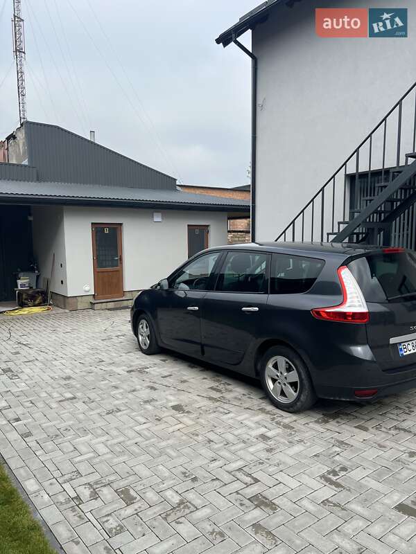 Минивэн Renault Megane Scenic 2011 в Львове