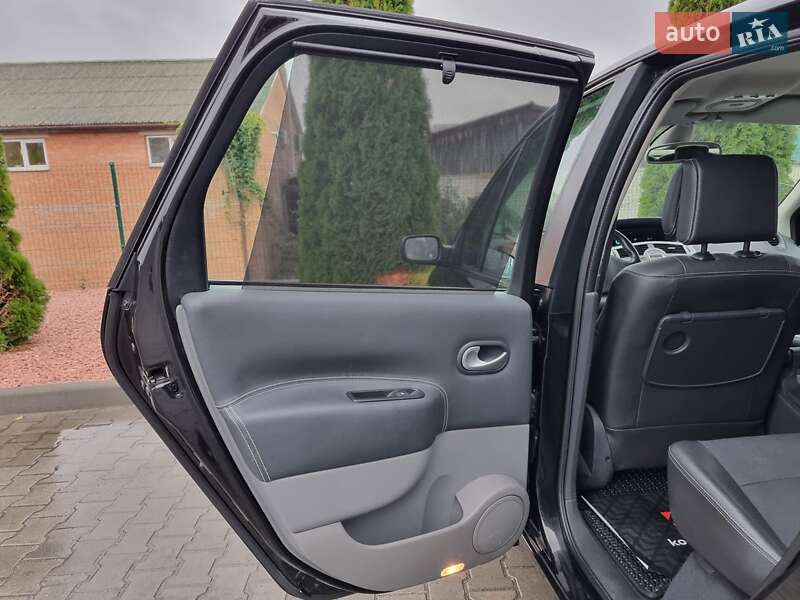 Минивэн Renault Megane Scenic 2008 в Виннице