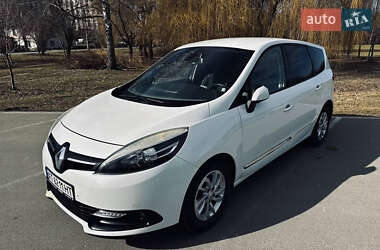 Минивэн Renault Megane Scenic 2012 в 