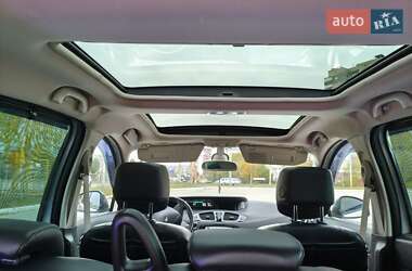 Минивэн Renault Megane Scenic 2014 в 