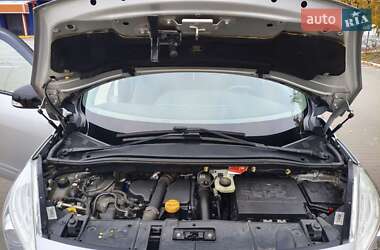 Минивэн Renault Megane Scenic 2014 в 