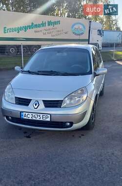 Минивэн Renault Megane Scenic 2004 в  фото 3 Минивэн Renault Megane Scenic 2004 в