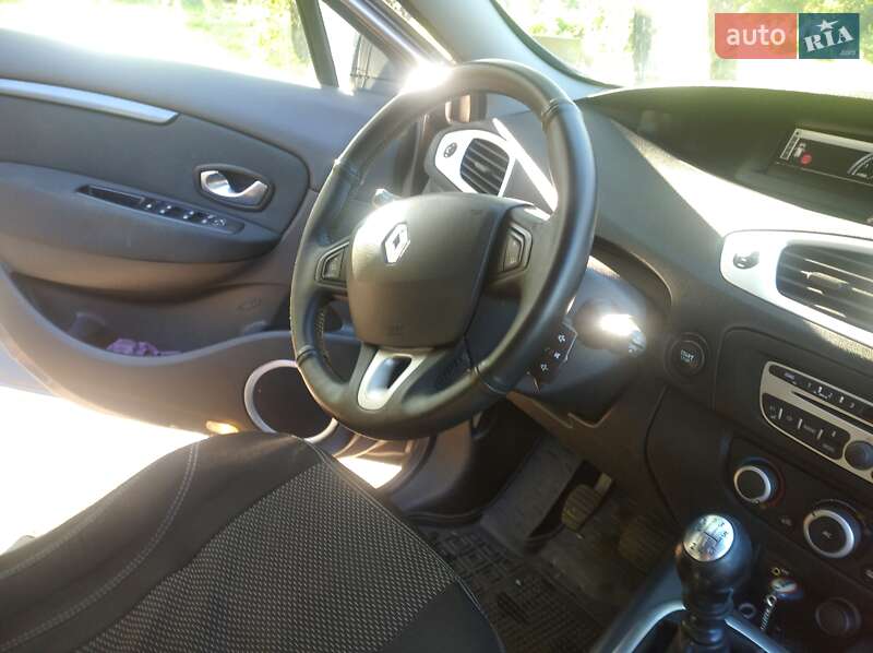Мінівен Renault Megane Scenic 1999 в Житомирі фото 3 Мінівен Renault Megane Scenic 1999 в Житомирі