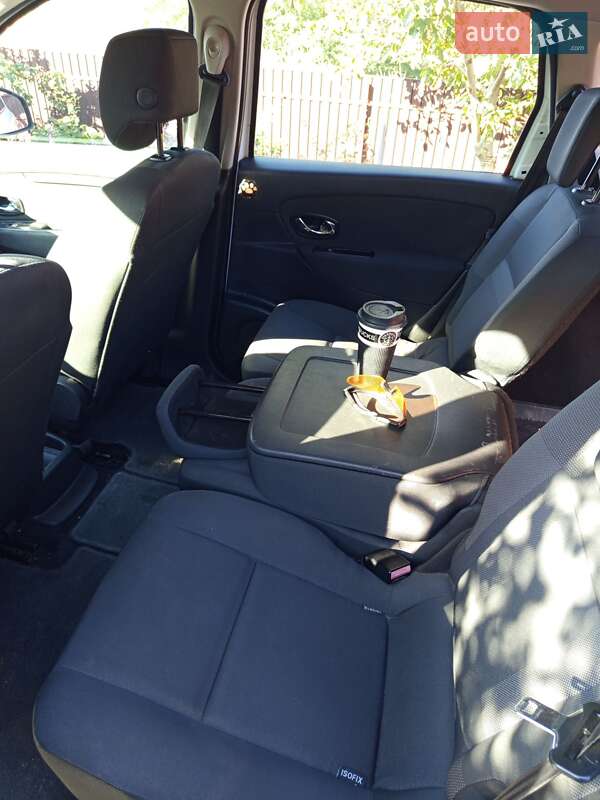 Минивэн Renault Megane Scenic 2013 в Киеве фото 6 Минивэн Renault Megane Scenic 2013 в Киеве