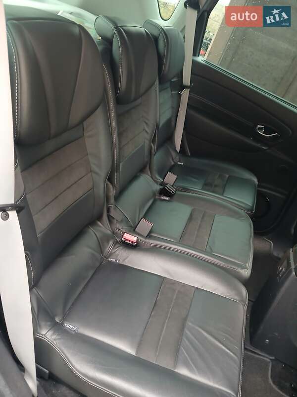 Мінівен Renault Megane Scenic 2012 в Ходореві