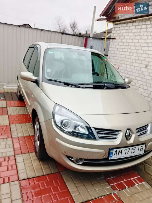 Минивэн Renault Megane Scenic 2009 в Коростене