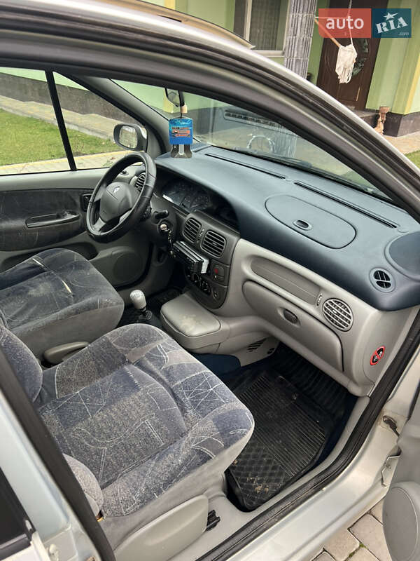 Минивэн Renault Megane Scenic 1999 в Заболотове
