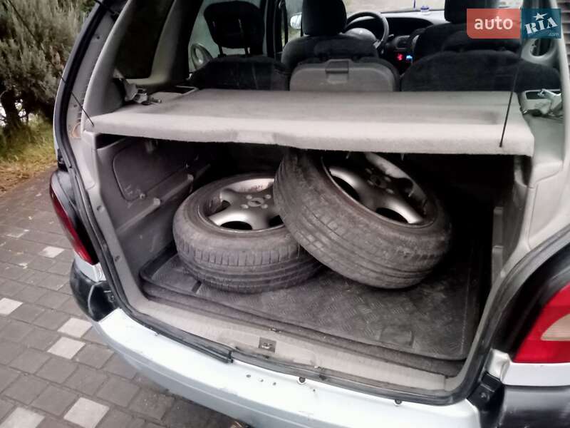 Минивэн Renault Megane Scenic 1999 в Самборе фото 8 Минивэн Renault Megane Scenic 1999 в Самборе
