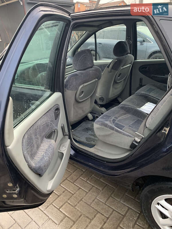 Минивэн Renault Megane Scenic 1999 в Любешове фото 8 Минивэн Renault Megane Scenic 1999 в Любешове