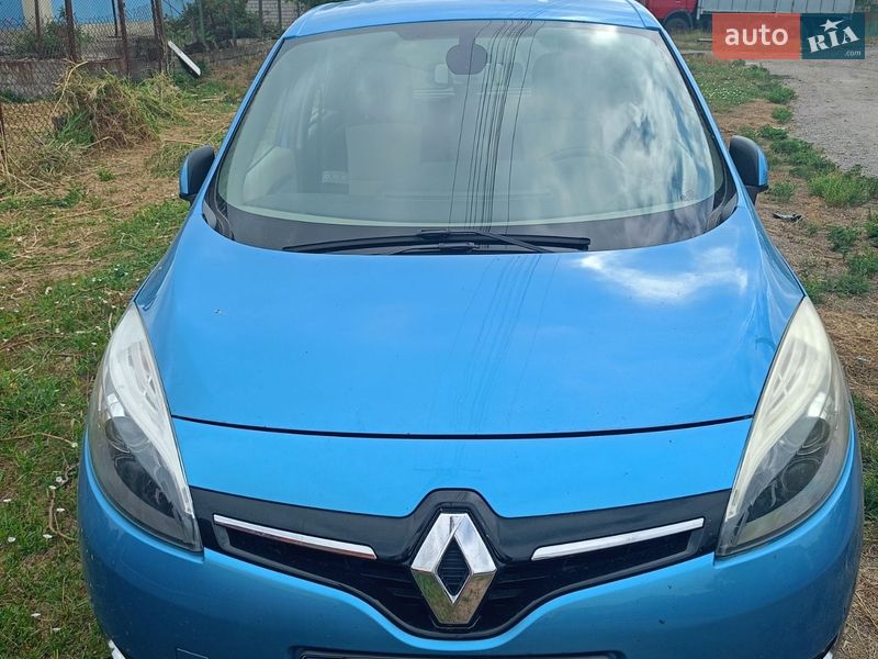 Renault Megane Scenic 2012