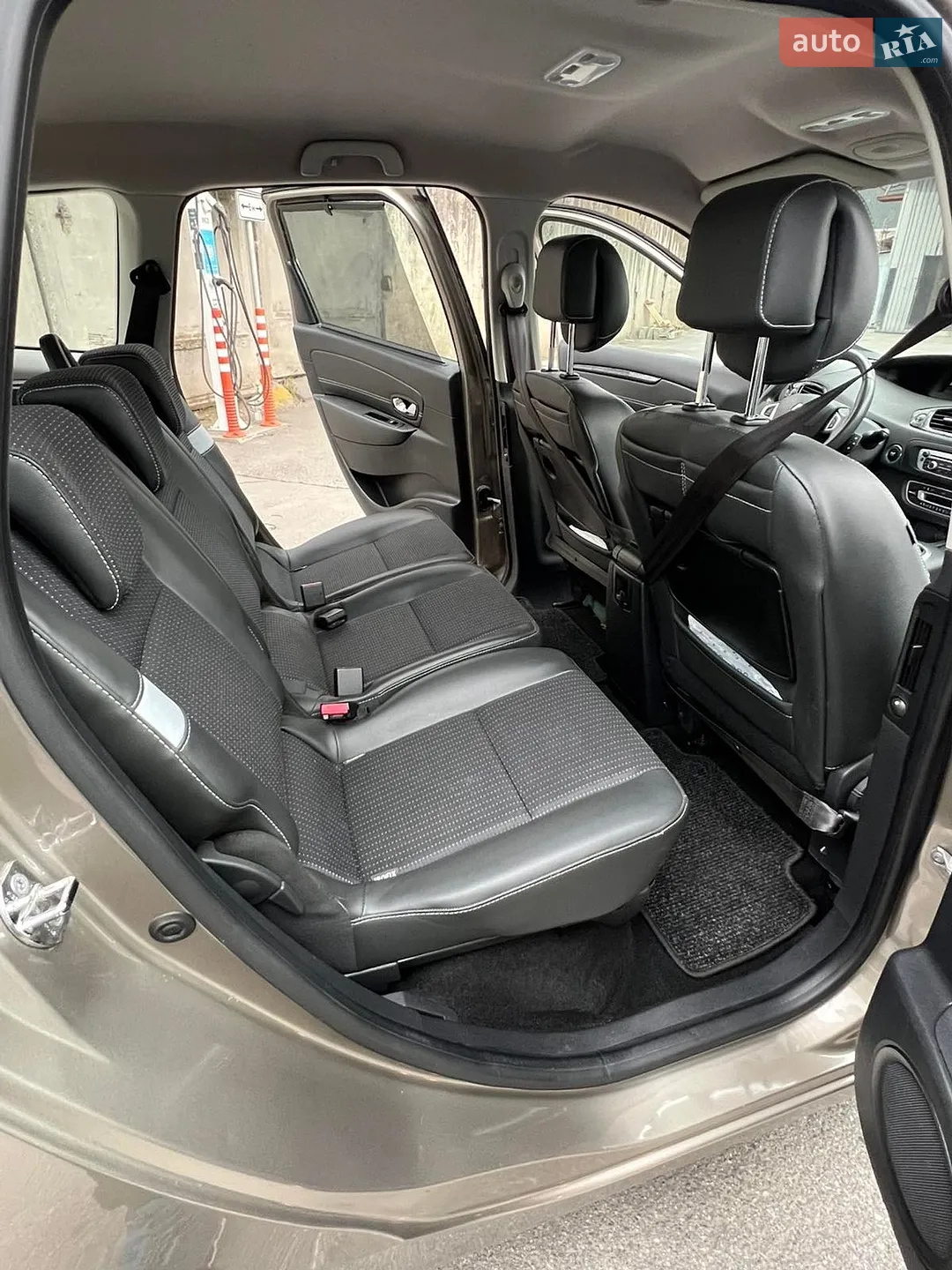 2012 Renault Scenic - мініатюра 18