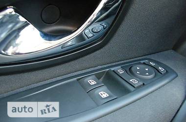 Купе Renault Megane 2012 в 